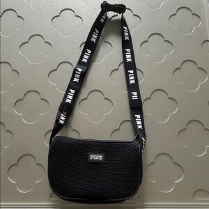 Victoria’s Secret PINK Logo Fanny Pack Crossbody Bag Belt Bag Black